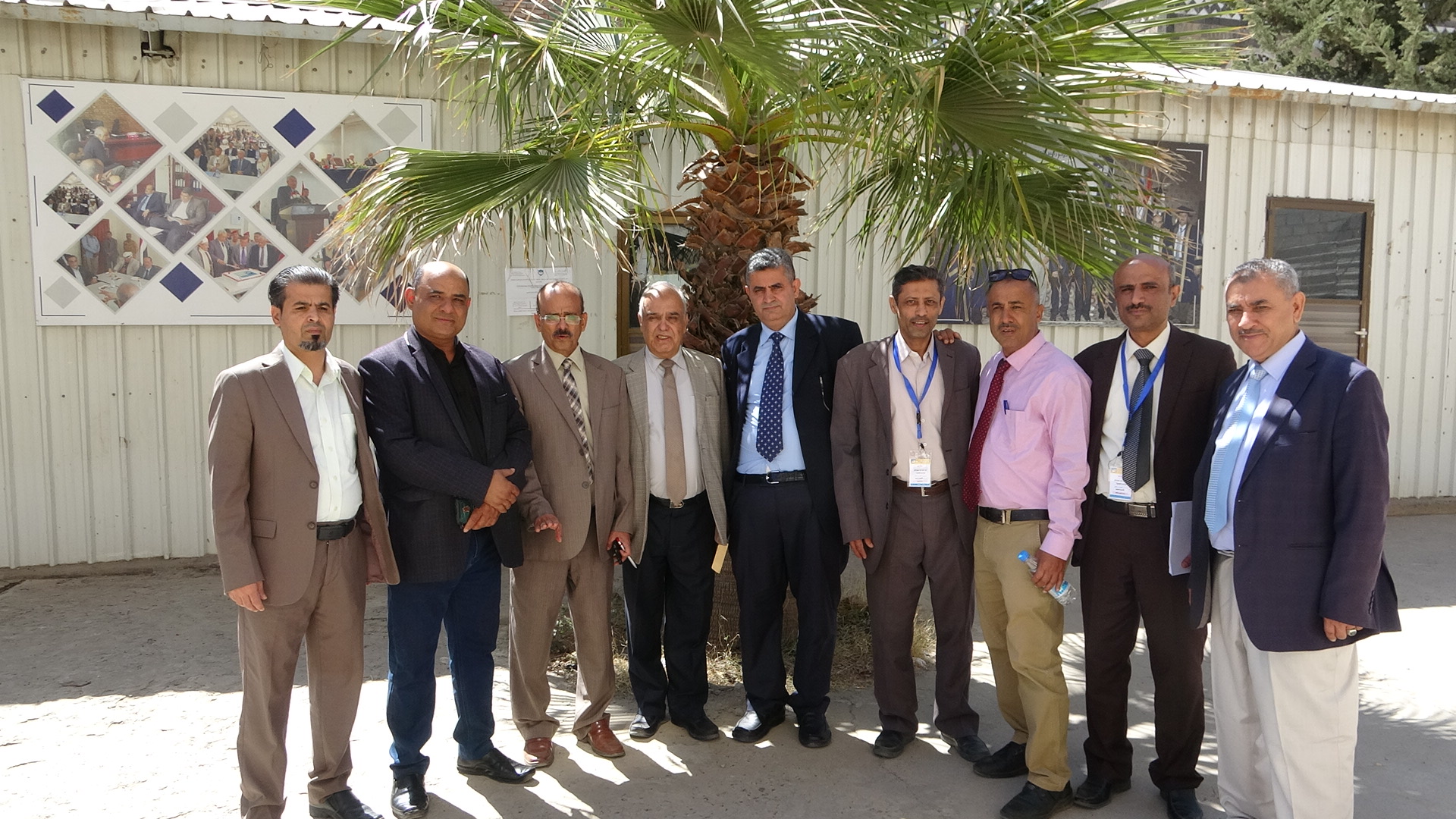 فريق مجلس الاعتماد الأكاديمي يقوم بمتابعة البرامج الأكاديمية في الأكاديمية اليمنية
